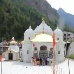 In Record numbers pilgrims visited Gangotri and Yamunotri in a single day